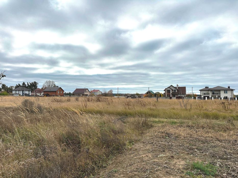 Продаються 4 земельні ділянки поруч — загальна площа 55 соток!