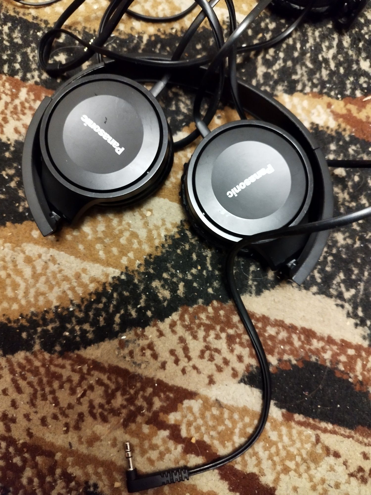 Słuchawki Sony i Panasonic