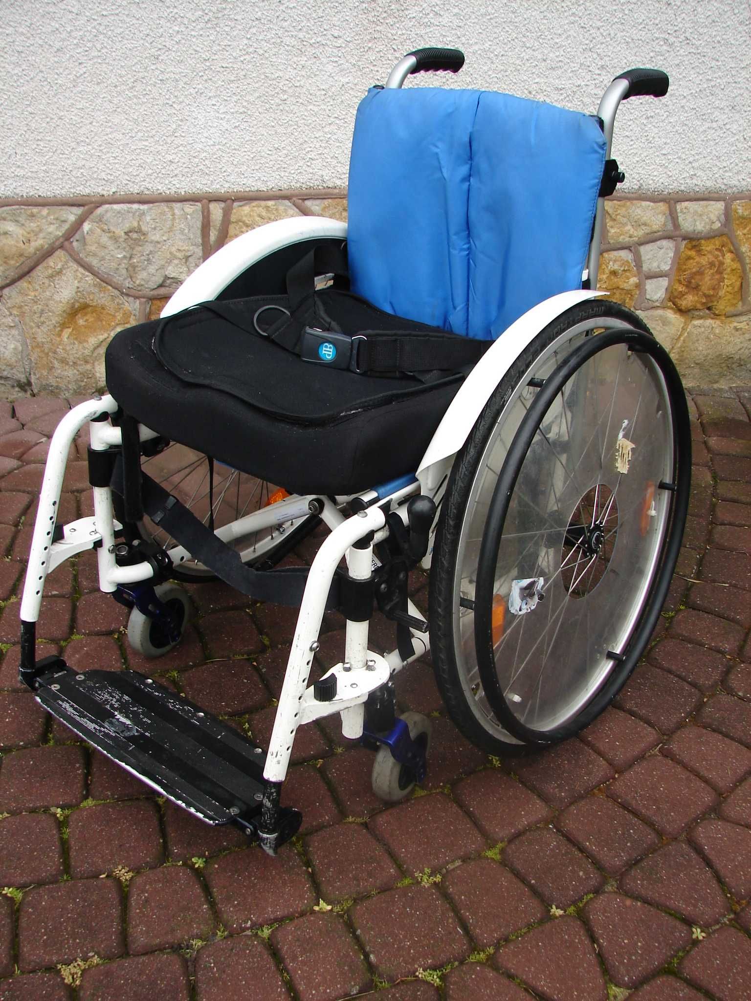 Wózek inwalidzki aktywny BEROLLKA