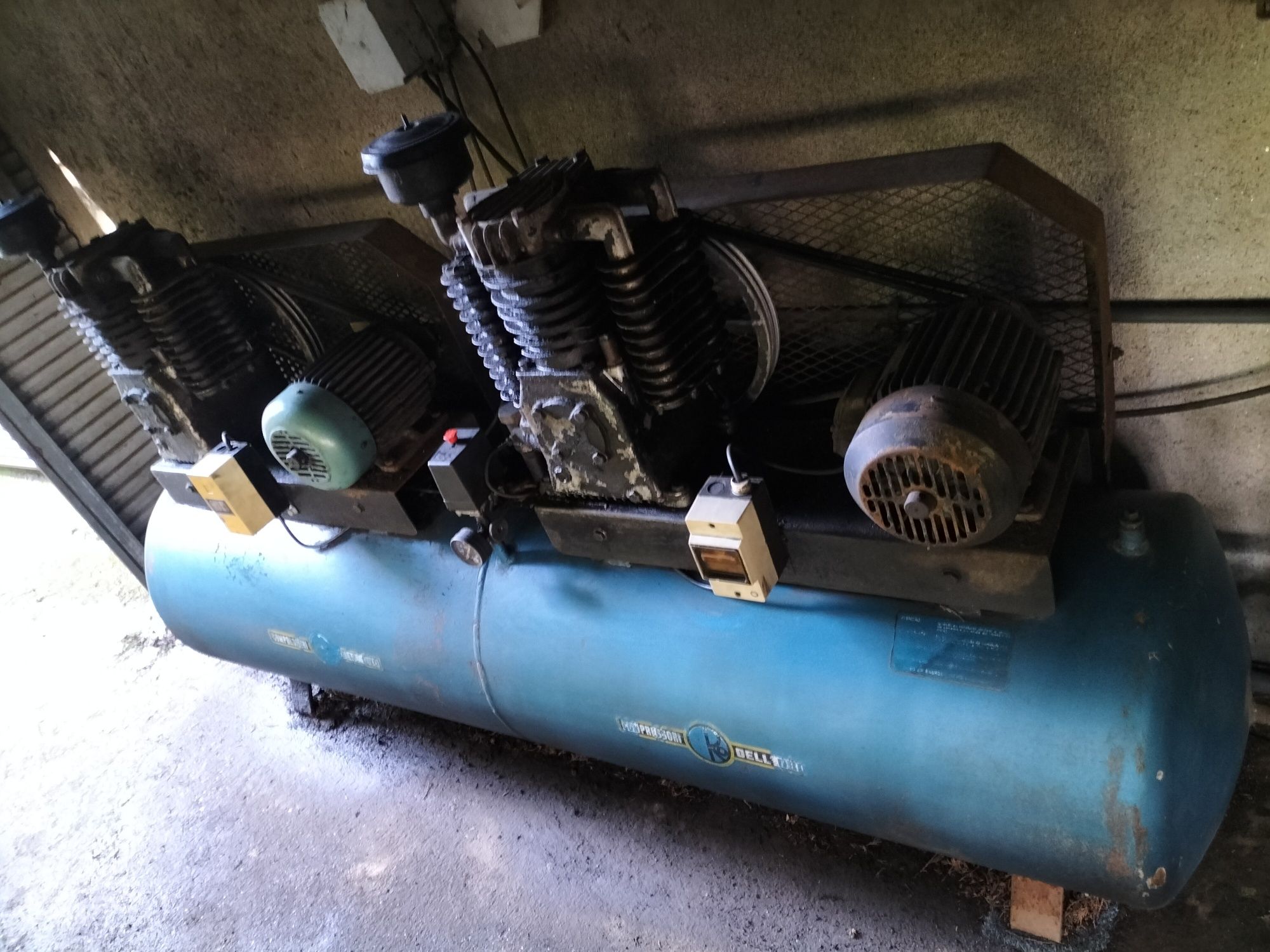 Compressor Dell'oro 500 litros + Secador