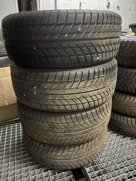 Komplet opon zimowych 205/45 R17