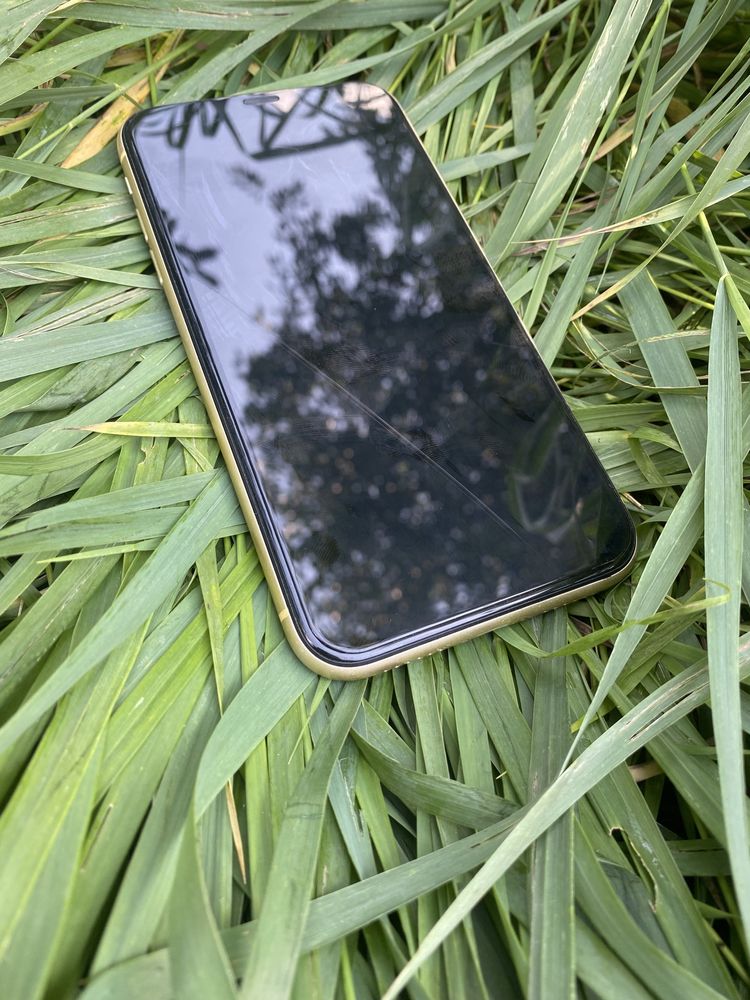 Срочно IPhone XR 64gb