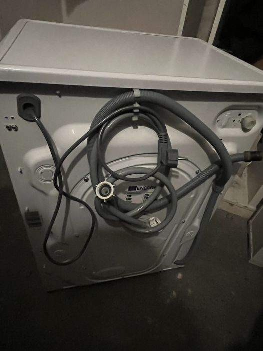 Vendo maquina lavar/secar como nova