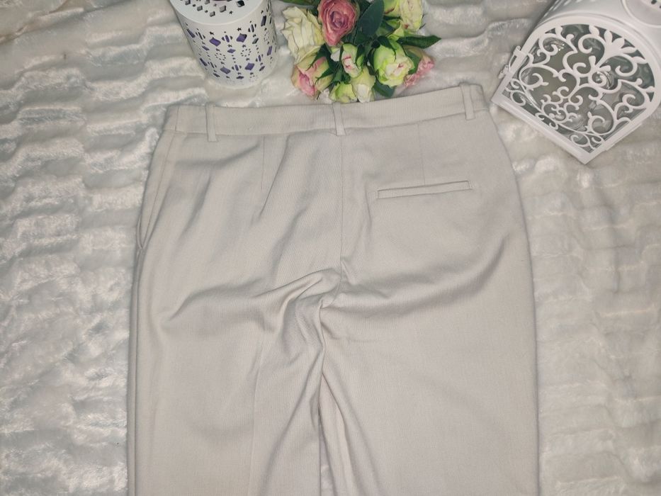Beżowe na kant H&M rozmiar 36 38