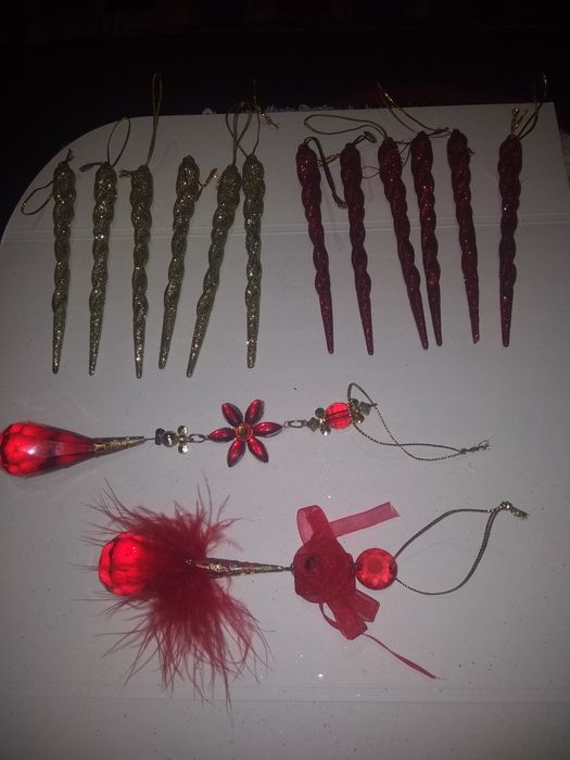 Новорічні іграшки