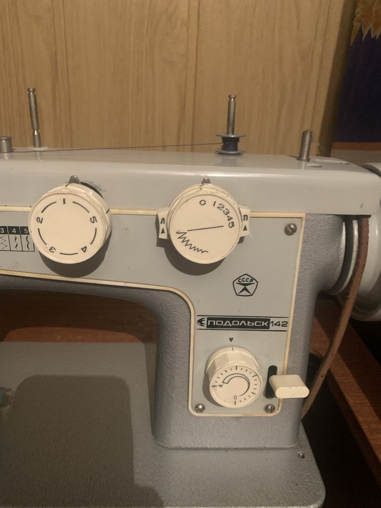 швейная машинка Подольск 142