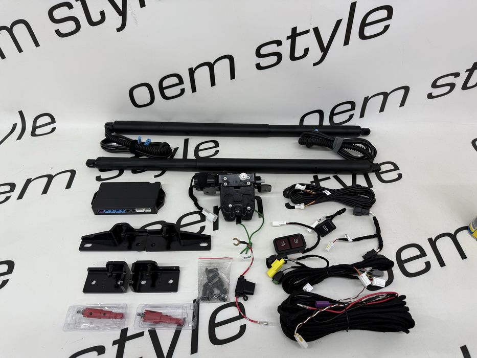 Доводчик багажника Mercedes W447 Vito Metris V-Class