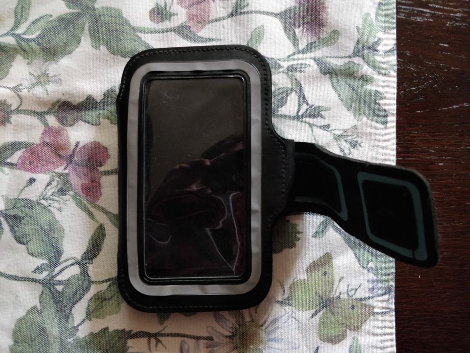 Sportowe etui na telefon do biegania Martes 6 CALI