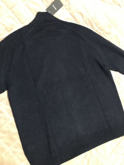 Продам чоловічий вовняний кардиган Massimo Dutti