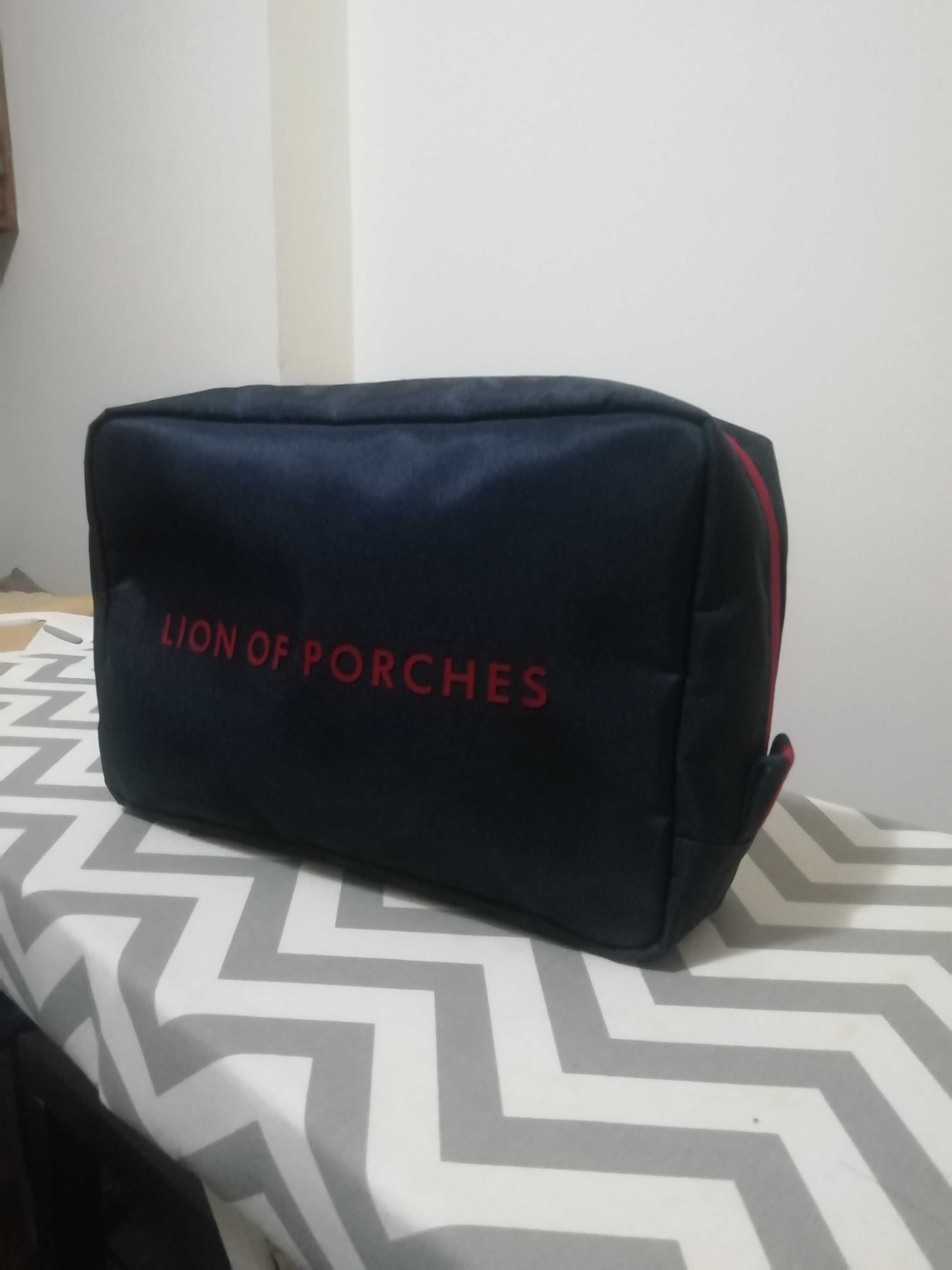 Necessaire Homem Lion of Porches