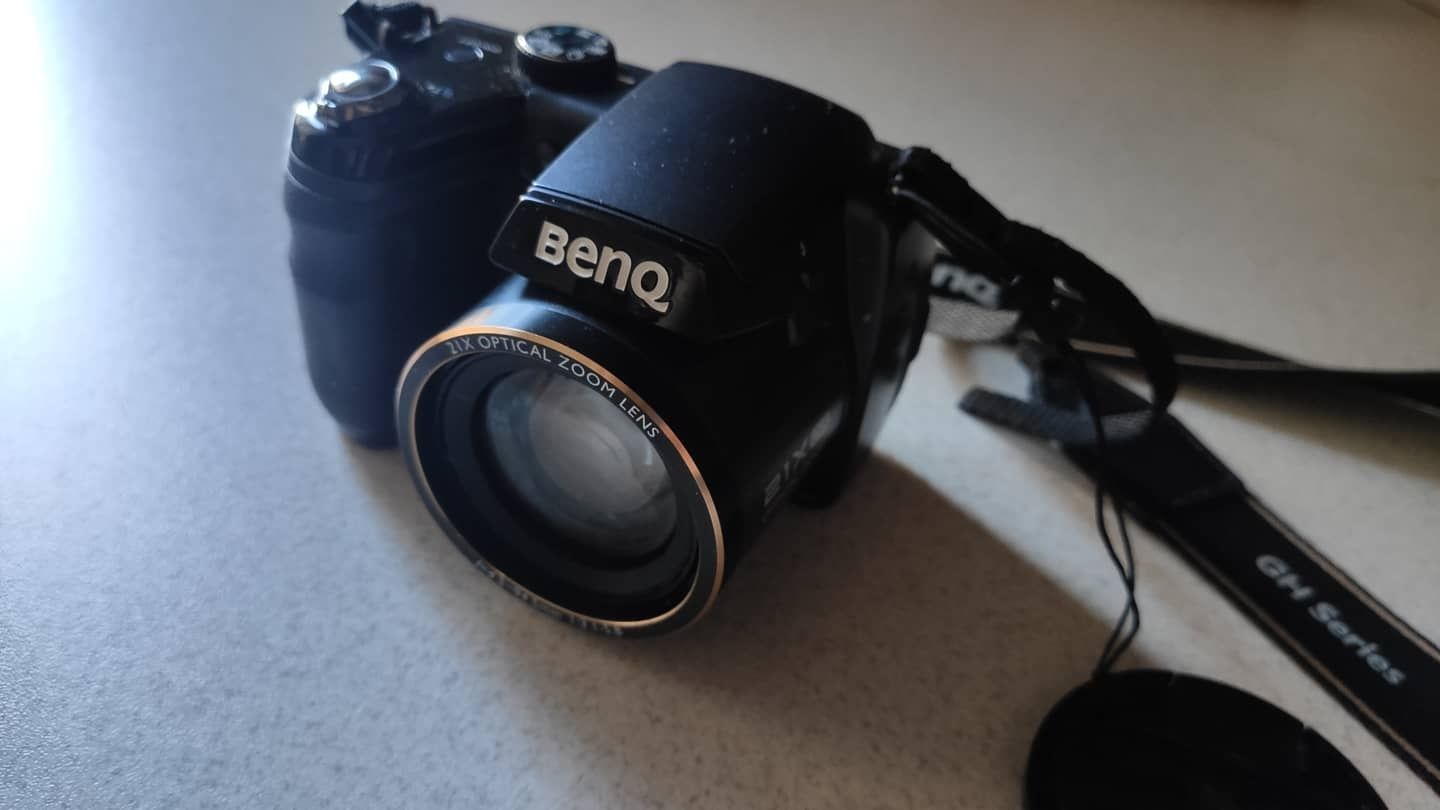 Цифровий фотоапарат BENQ