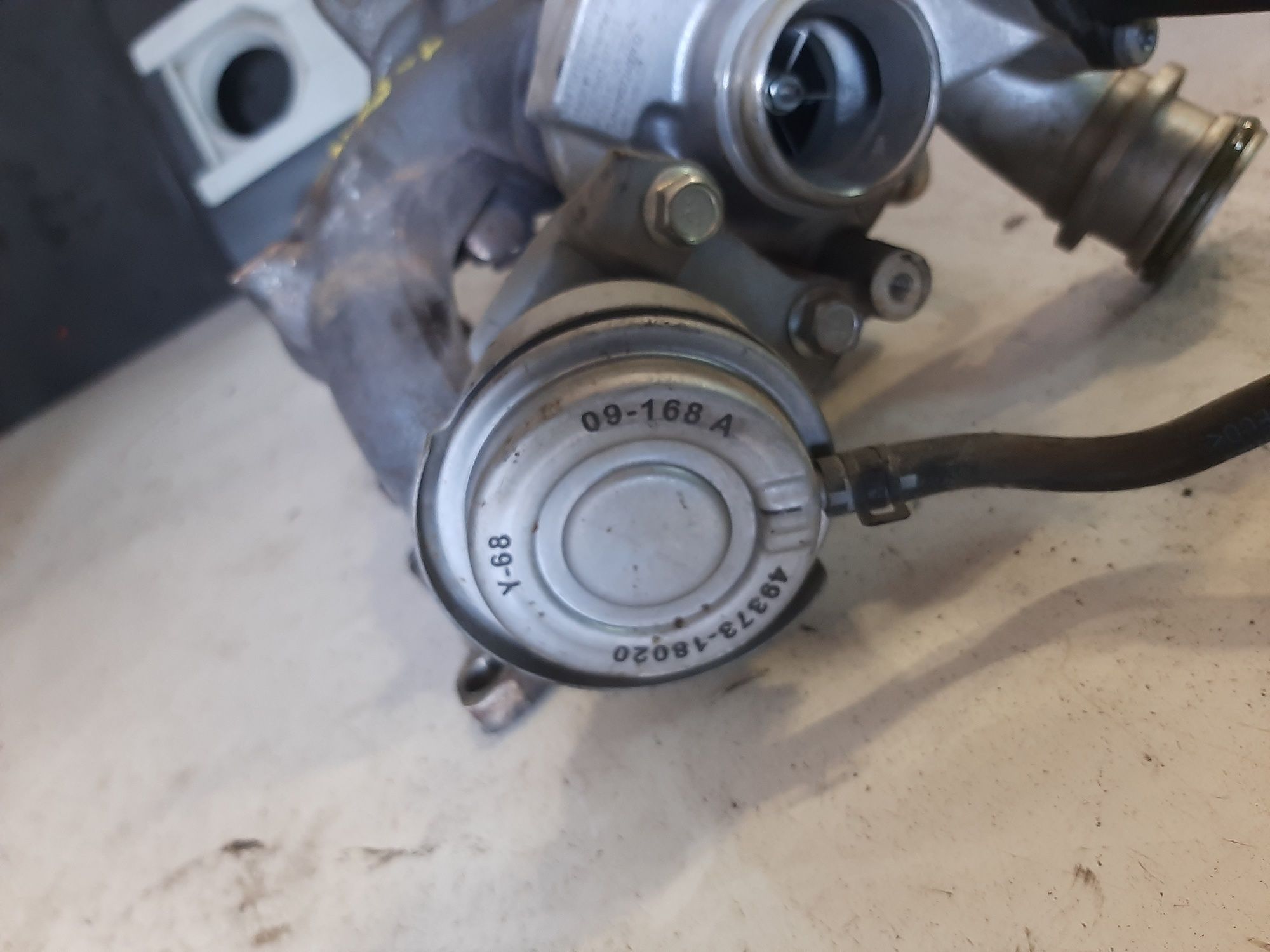 Турбіна турбо компресор 1.4 tsi 03c145702a