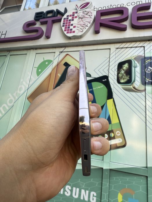 Samsung s22 plus 256gb. Гарний стан