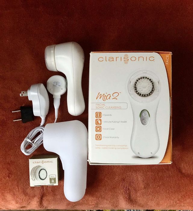 Clarisonic Mia 2  Щітка для догляду за обличчя