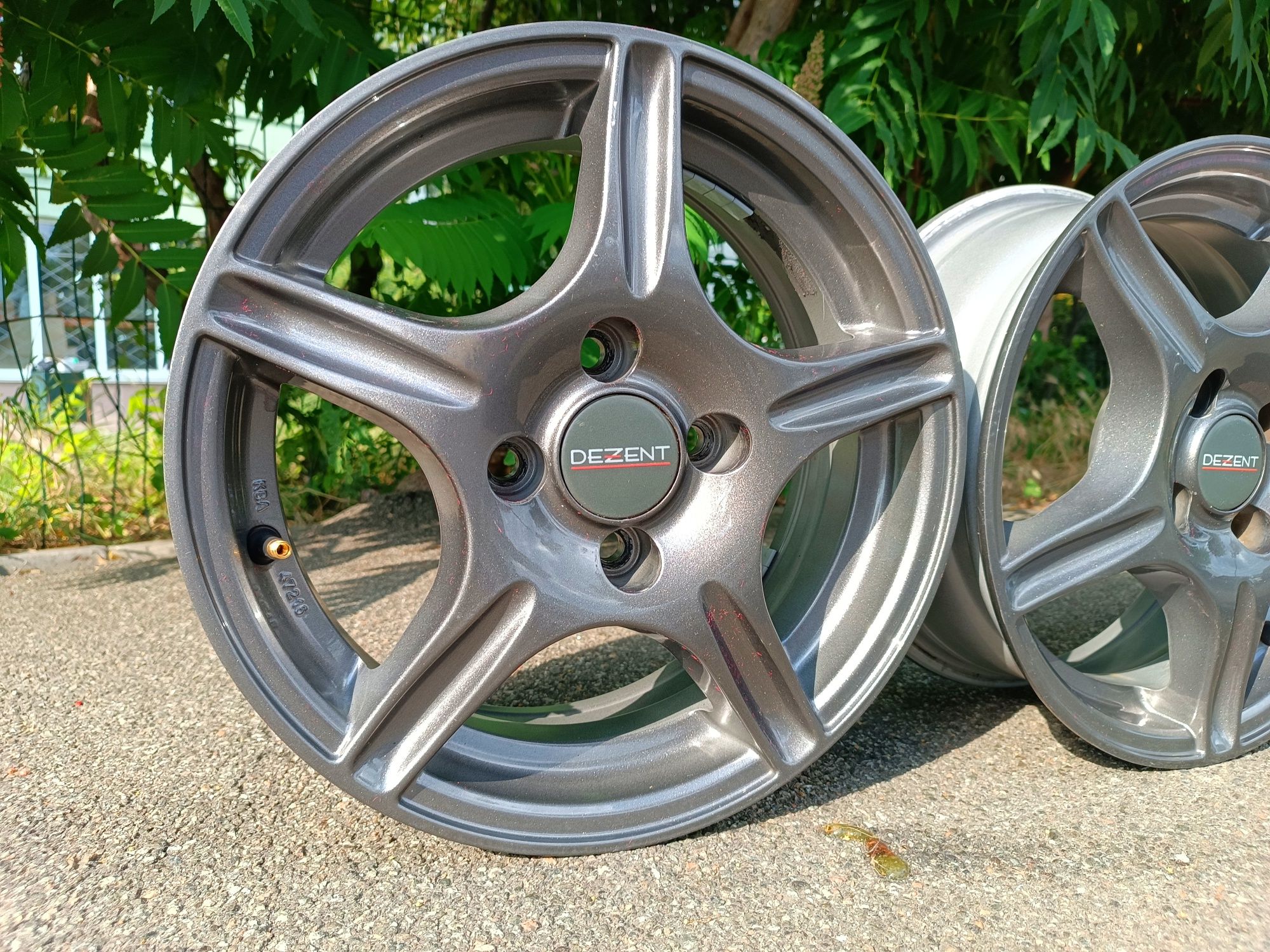 Диски, титани Dezent R14 4x100 ET35 J5.5 Авео Ланоc Opel Accent Рено
