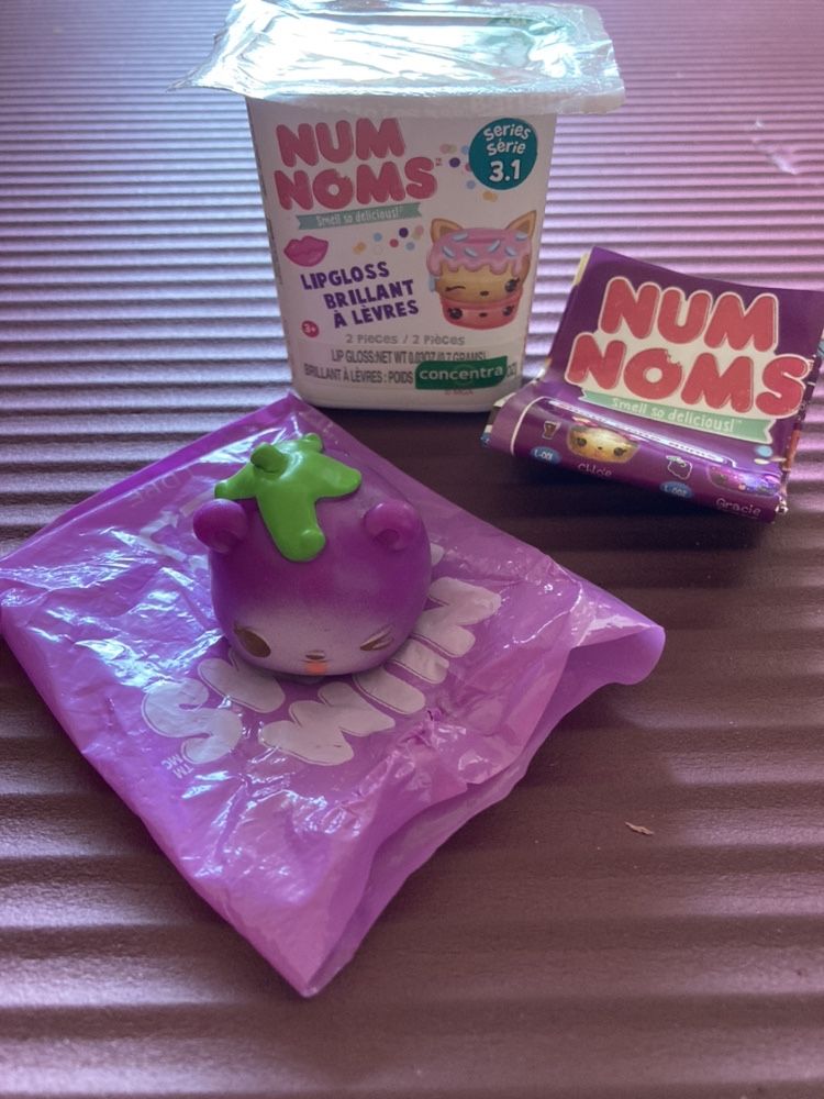 Num noms como novos