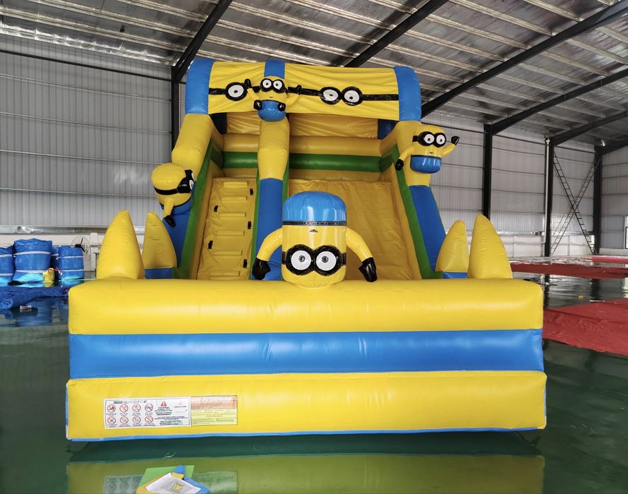 Zjezdzalnia zamek 2026 dmuchana dmuchaniec minionki 7x4x5 nowa