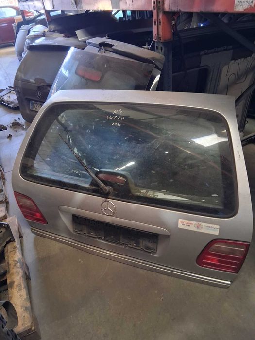 Tampa da mala Mercedes w210 sw