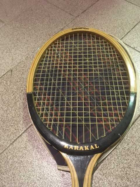 Raqueta de tenis Karakal com bolsa