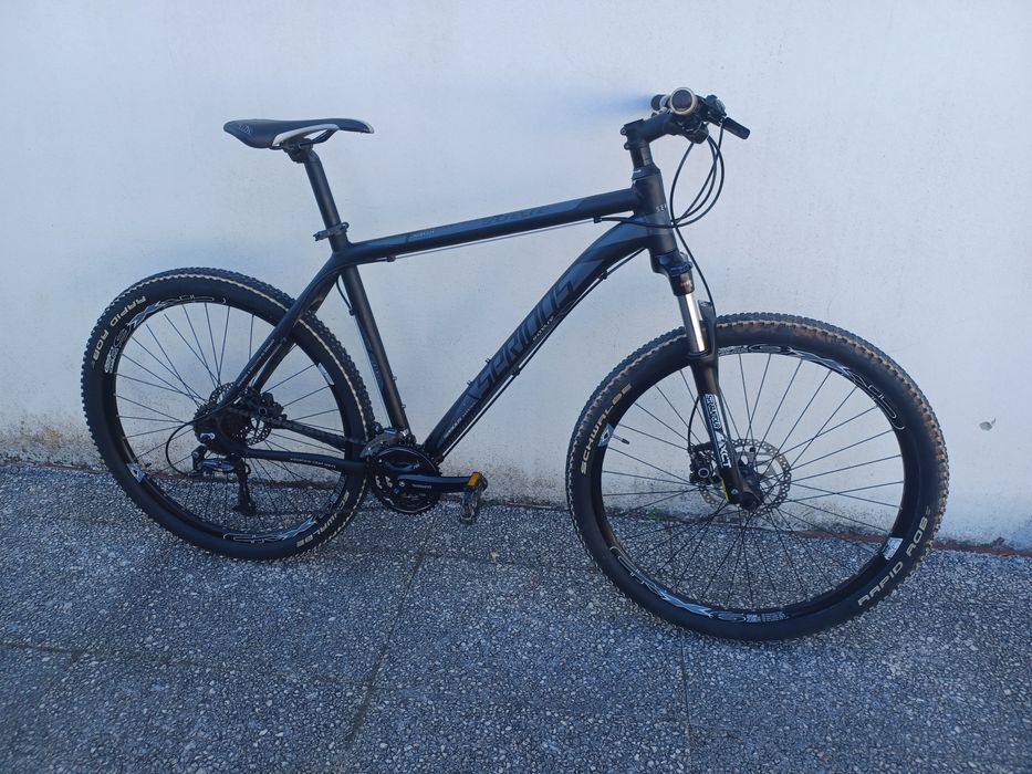 Bicicleta btt roda 27.5 pouco uso