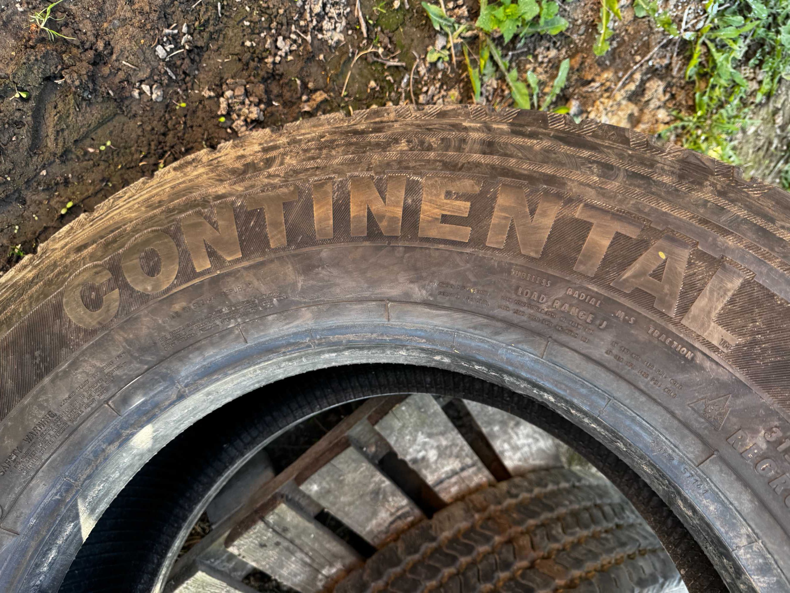 Вантажні шини CONTINENTAL 315/70 R22,5 HDW2 Scandinavia грузова резина