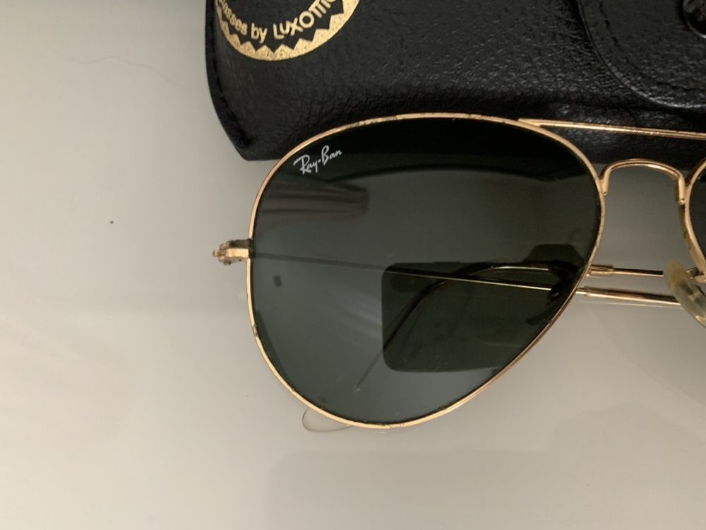Óculos de sol rayban aviador. Tamanho medio.