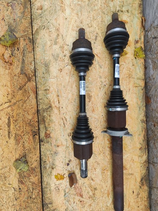 Półoś Lewy Przód Volvo V40 II 2.0d