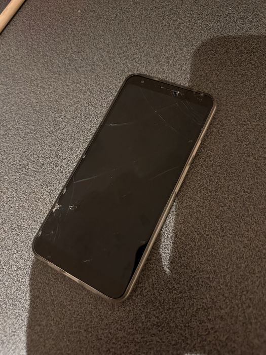 Продам google pixel 3a xl на запчастини