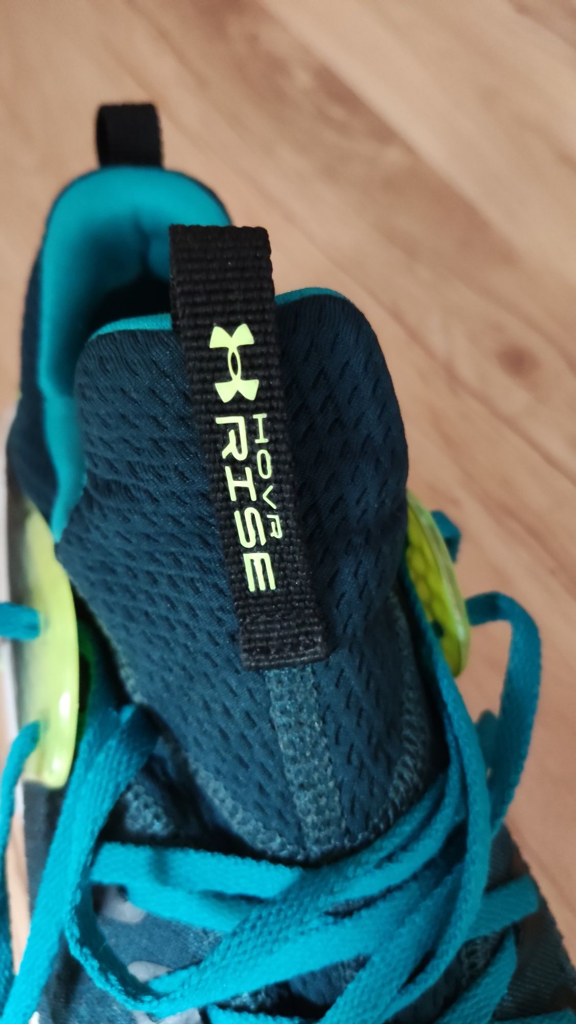 Adidasy Under Armour