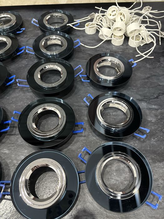 Kandlux czarne szklane oczka 18 sztuk