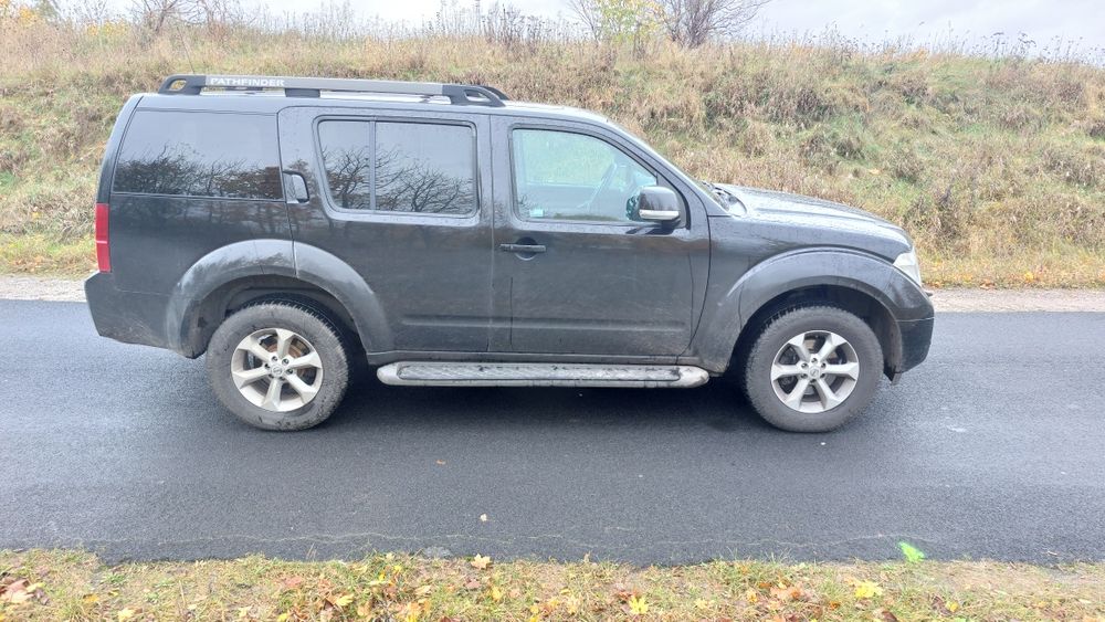 Nissan Pathfinder  2.5D 2007