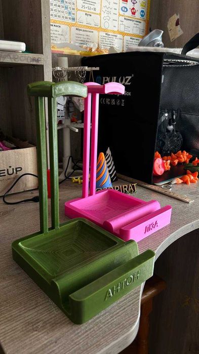 Підставка під планшет/телефон/iPad