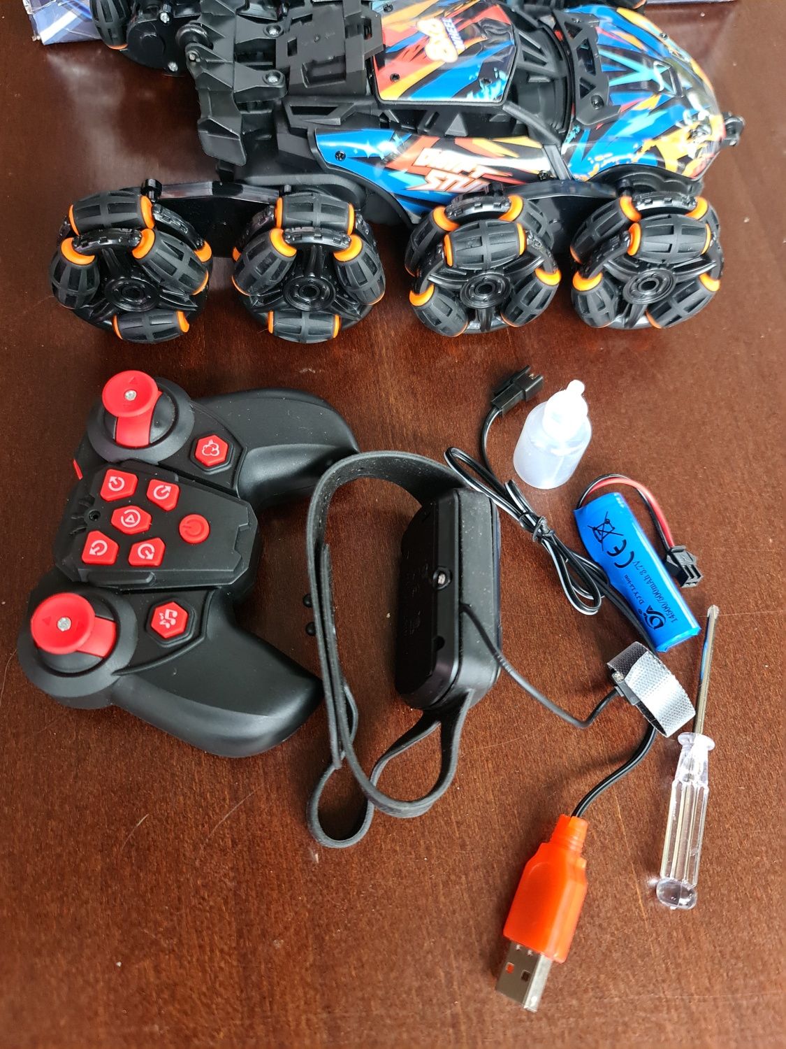 Samochód zdalnie sterowany DRIFT CAR wiek 3 +