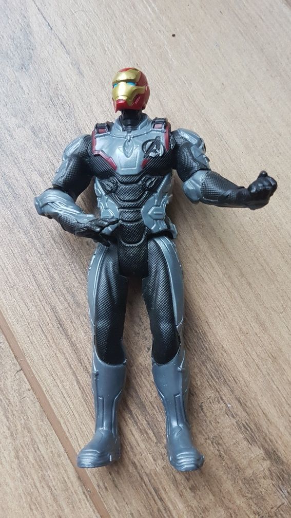 Figurka Marvel Avengers 2018 Iron Man 15cm