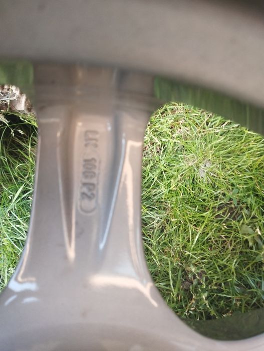 Felgi aluminiowe 16x7 et25 alutec 4x108