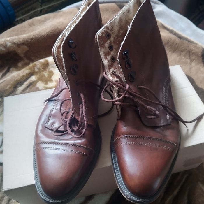 Продам мужские кожаные осенние ботинки оригинал Италия!