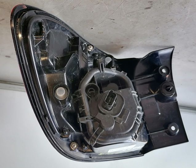 Renault Captur Lampa prawa tylna lift