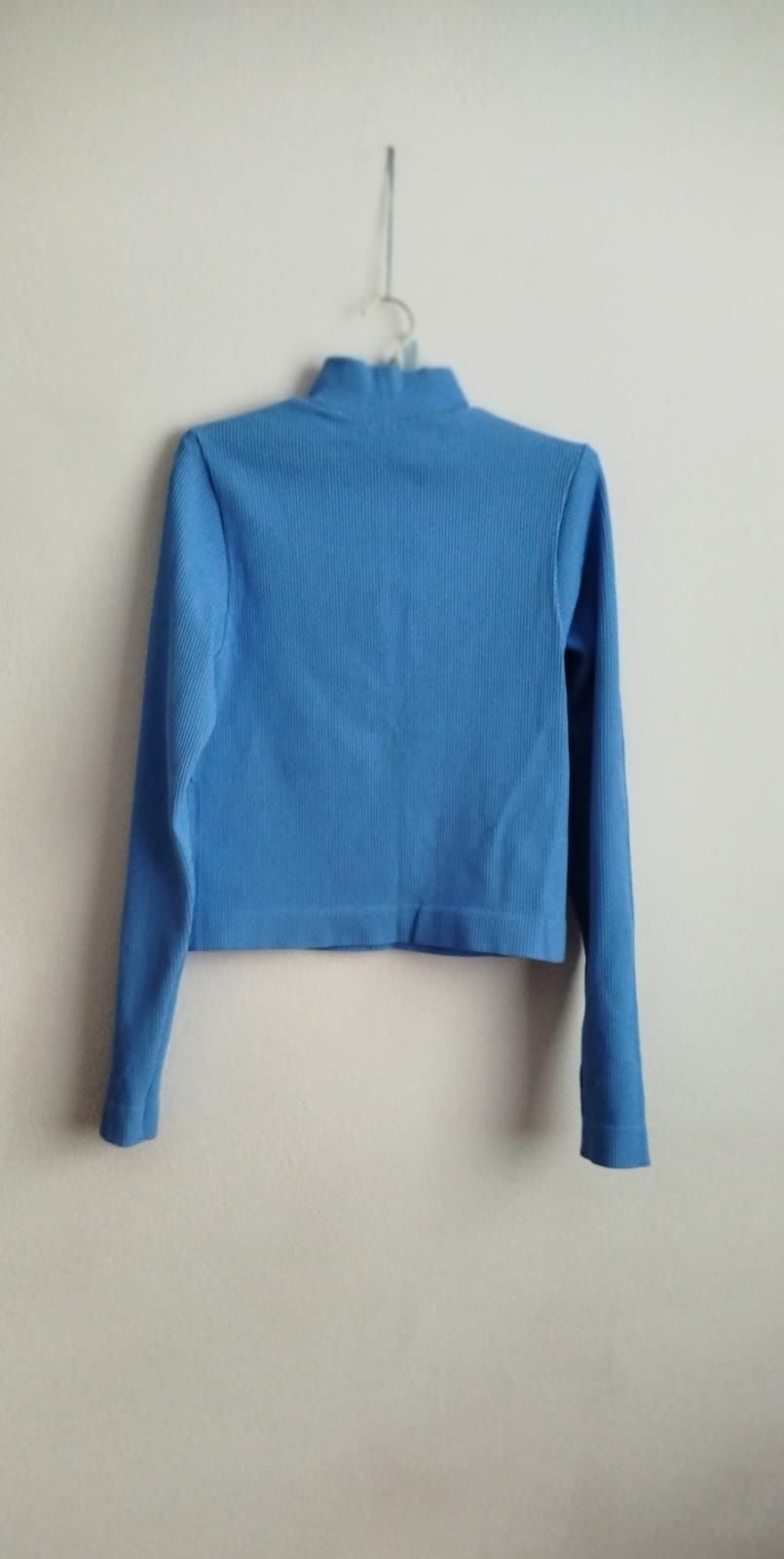 Piękna niebieska bluzka S/M