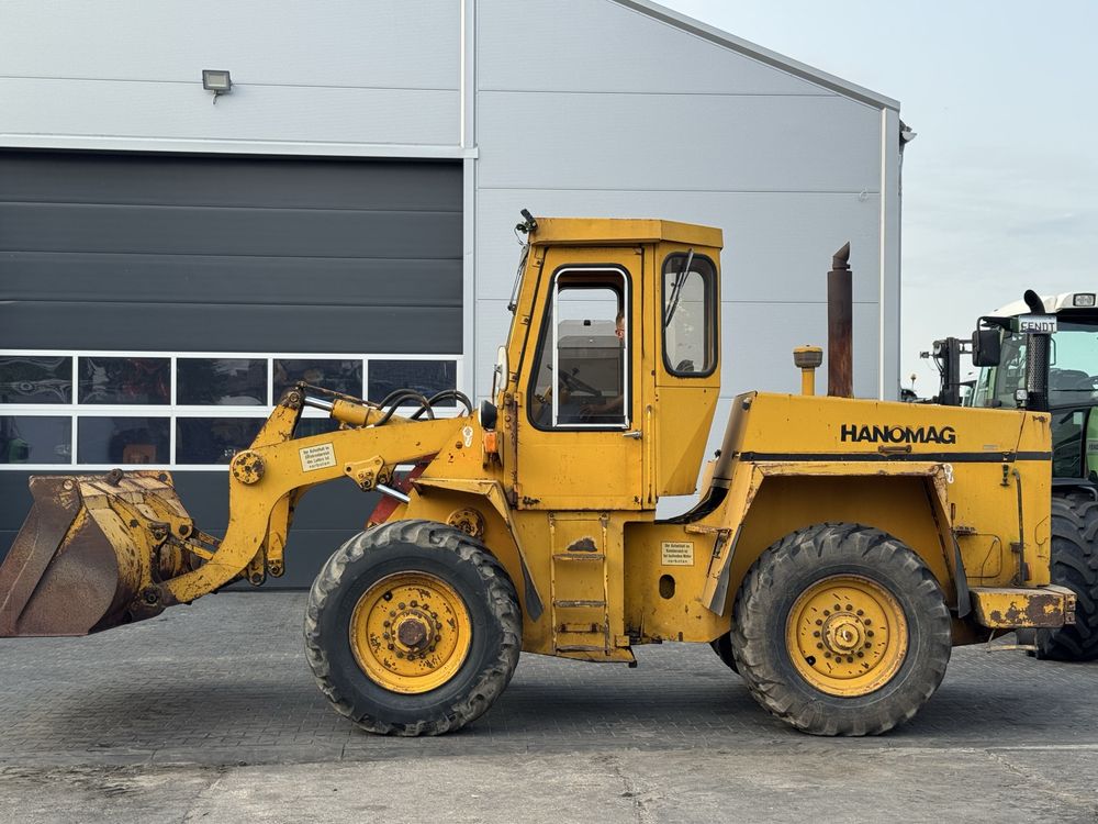 Hanomag 22 C ładowarka kołowa