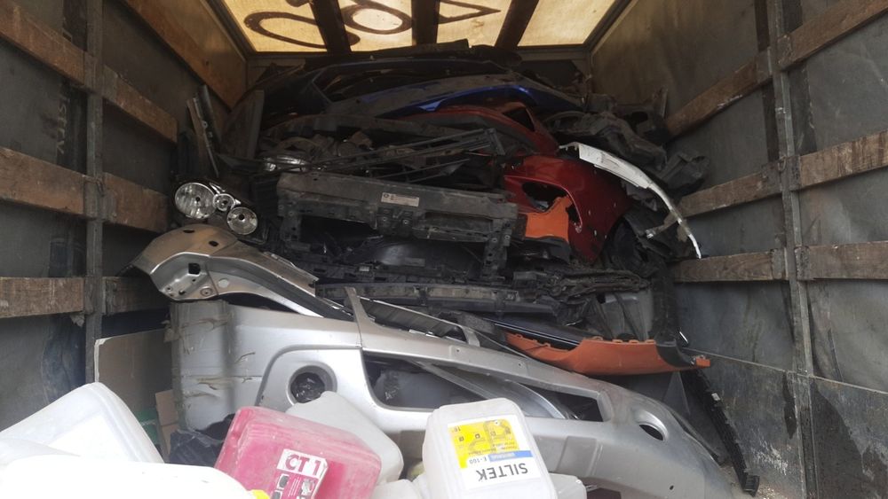 Вивезення буд./поб. сміття, гілок, трави, листя, хламу, старих меблів