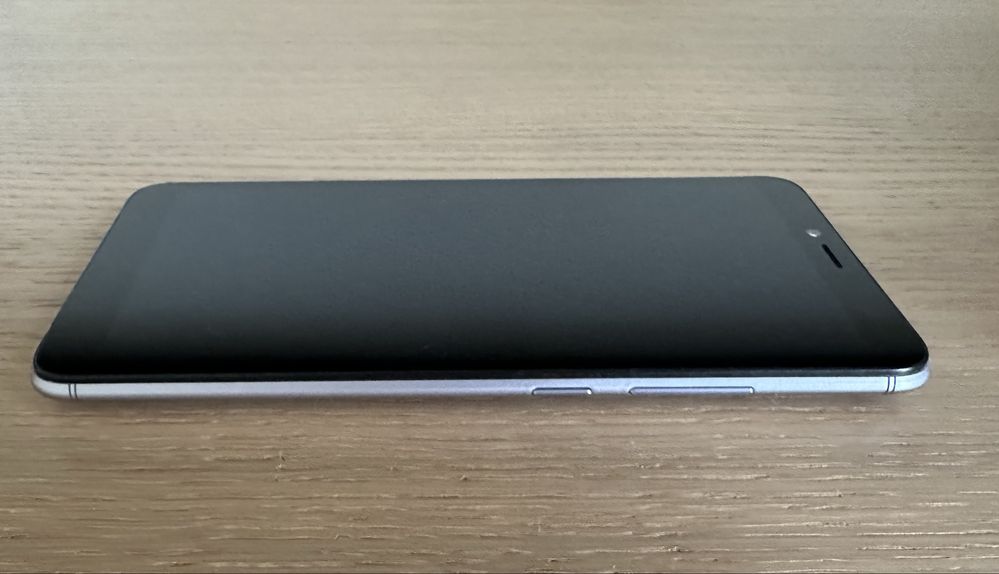 Смартфон Xiaomi Redmi S2