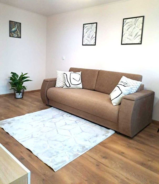 Kawalerka po remoncie — balkon, światłowód, idealna pod wynajem