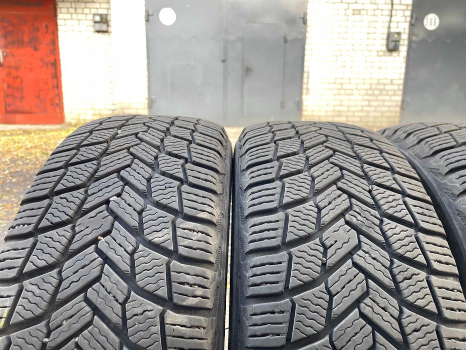 Резина MICHELIN X-ICE Snow 205 55 R 16