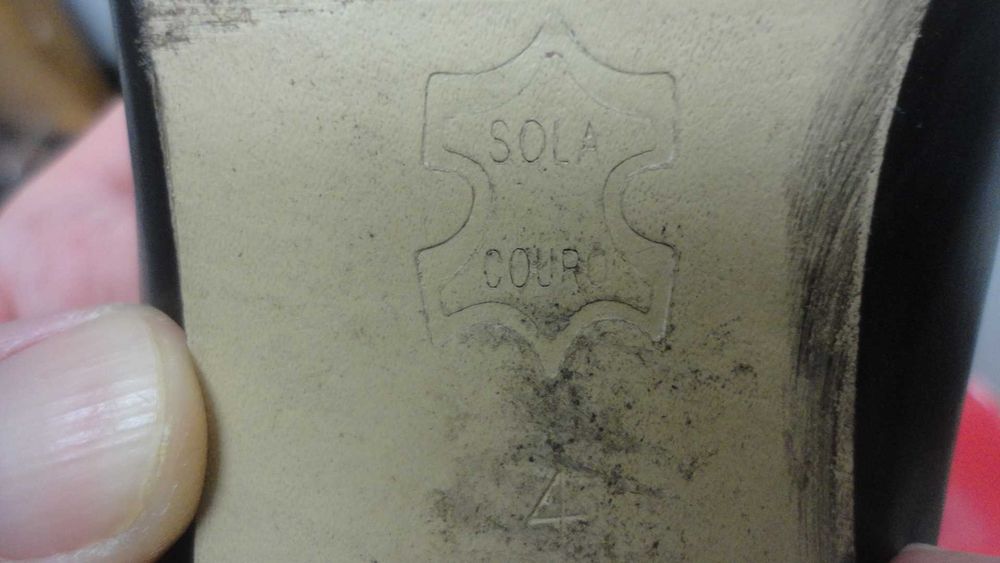 Sapatos de senhora em pele preto Bambi