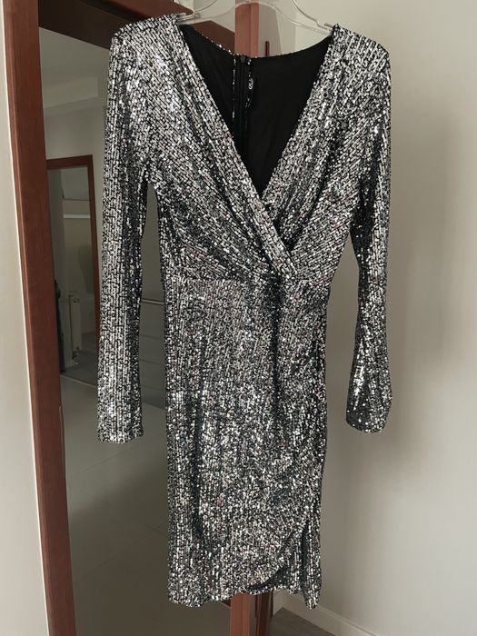 Sukienka cekinowa…