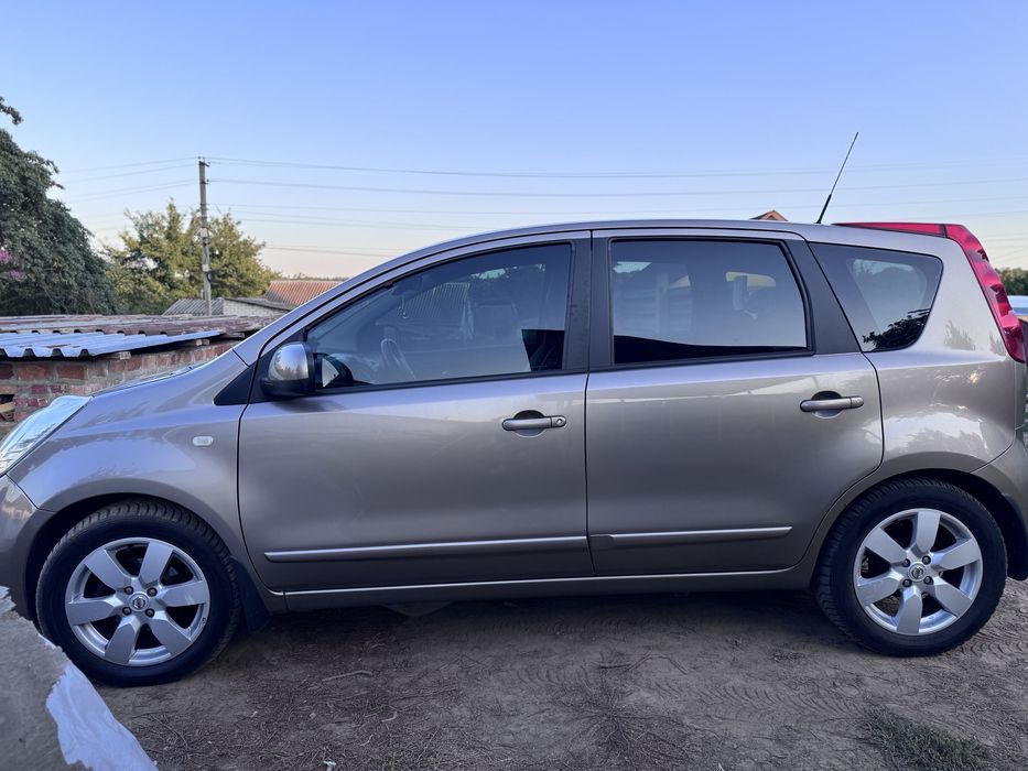 Nissan Note 2008 р. автомат