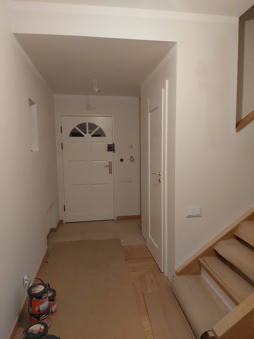 Malowanie ścian, układanie paneli