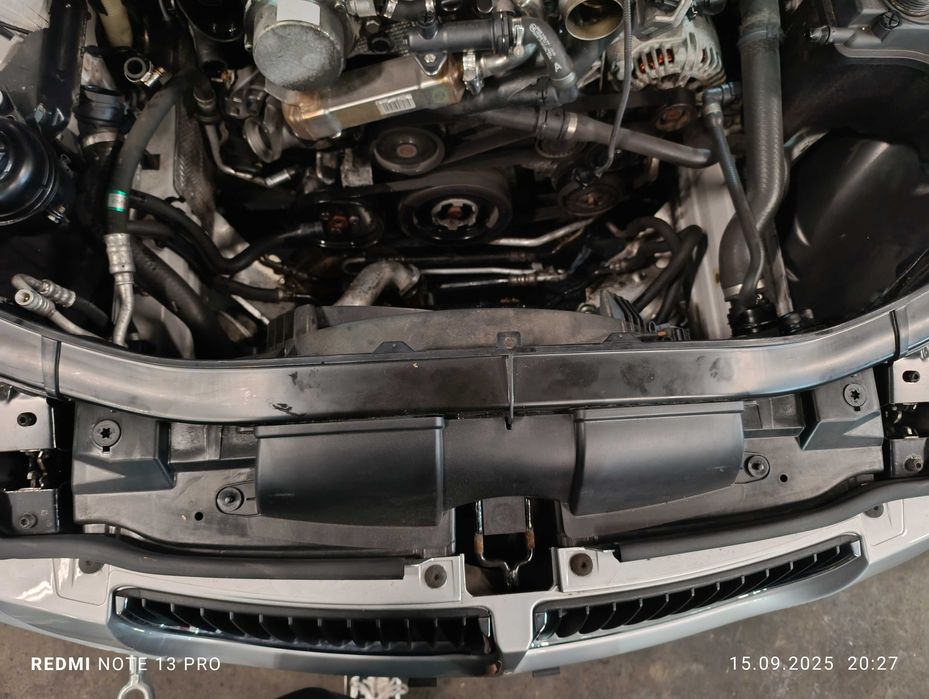 Pas przedni z chłodnicami i wentylatorem E90 E91 2.0 d m47 idealny