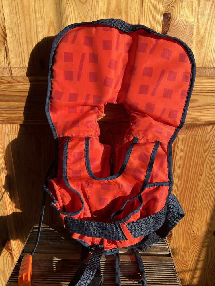 Sprzedam dzieciencą kamizelkę ratunkową HELLY HANSEN 5-15 kg