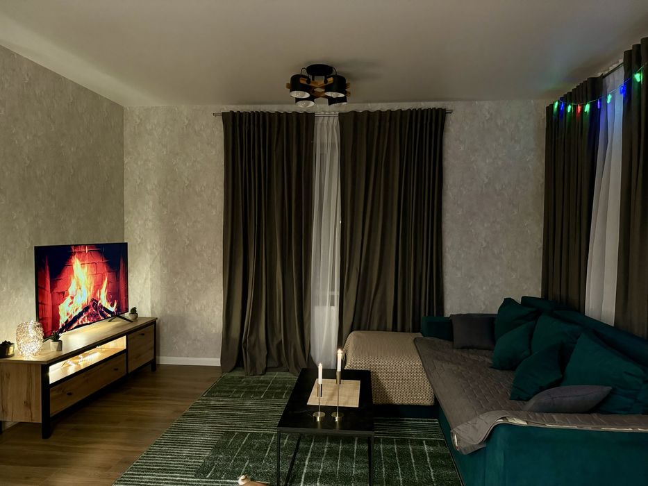 Продам штори на два вікна блекаут висота 2.67 м